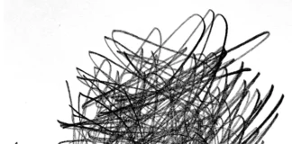 No tengo por qué publicar mi indignación en redes sociales. Tú tampoco