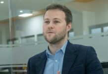 Calum Miller, el médico “Pro Vida” que orienta sobre aborto y el embarazo