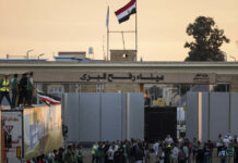 Se abre el paso fronterizo de Rafah para entregar ayuda humanitaria a la Gaza asediada