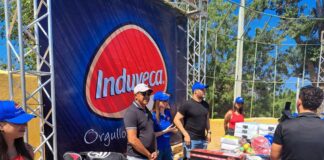 FENAPEPRO y Tony Peña entregan utilería deportiva en Monte Cristi