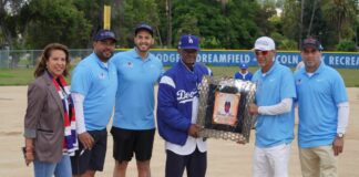 Fundaciones de Puerto Plata reconocen al ex-pelotero Manuel Mota