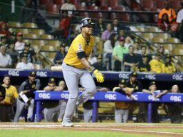 Águilas vuelan alto al derrotar al Escogido