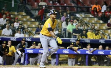 Águilas vuelan alto al derrotar al Escogido