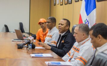 Edesur va rumbo a completar el 100% del servicio a clientes afectados por las lluvias