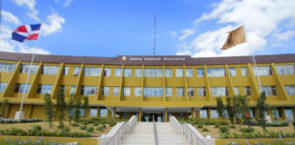 Partidos depositan alianzas municipales; PRM irá aliado a 21 partidos