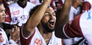 Gigantes pintan de blanco al Licey y quiebran racha negativa