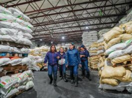 Plan Social asiste a familias afectadas por inundaciones