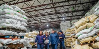 Plan Social asiste a familias afectadas por inundaciones