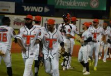 Valdés y Navarro conducen victoria de Toros sobre las Águilas