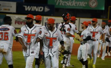 Valdés y Navarro conducen victoria de Toros sobre las Águilas