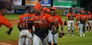 Toros remontan ante Leones y empatan en 4to lugar
