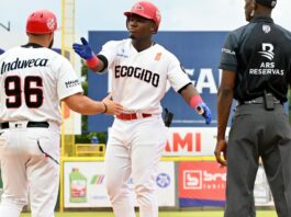 Escogido vence a los Toros e intensifica lucha por primer lugar