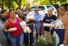 Joyeros Unidos de NY entrega cenas y regalos navideños a familias de La Joya