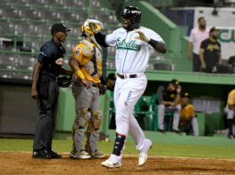Estrellas propinan duro revés a las Águilas