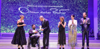Mirex entrega el premio Sr. Oscar de la Renta al dominicano líder comunitario en NY Quemuel Arroyo Peña