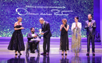 Mirex entrega el premio Sr. Oscar de la Renta al dominicano líder comunitario en NY Quemuel Arroyo Peña