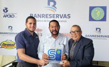 Erik González y Tyler Viza son electos en el “Pelotero Estrella de la Semana”