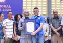 Reconocen a Rafael (Pey) Rincón en la Gran Final del Convivio Nacional de Minibaloncesto