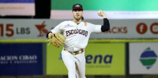 Alexander comanda blanqueada del Escogido sobre los Gigantes