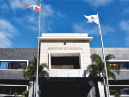 Ministro de Hacienda presenta logros del gobierno en la gestión de las finanzas durante el 2023