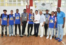 Premian al Eugenio María de Hostos como Club del Año en provincia Santo Domingo