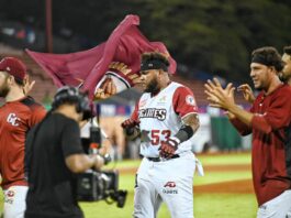 Edwin Espinal decide victoria de los Gigantes sobre el Escogido en el Round Robin