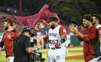 Edwin Espinal decide victoria de los Gigantes sobre el Escogido en el Round Robin