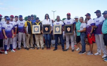 International Sport Foundation & Lessport Academy entregan útiles deportivos a 500 niños