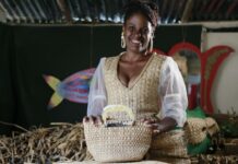 Gloria Reyes lleva a la FITUR marca artesanal de Supérate Manos Dominicanas