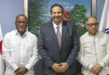 Ministro de Salud realiza acercamiento con autoridades sindicales