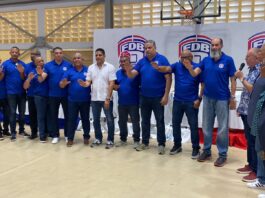 Rafael Uribe es reelecto como presidente de la FEDOMBAL