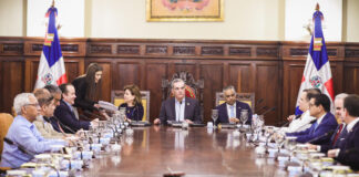 Presidente Abinader encabeza Consejo de Ministros y Directores donde se analiza ejecución presupuestaria del 2024