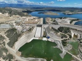 FP y PLD indican que presa de Monte Grande sigue inconclusa y solo «sirve para criar peces»