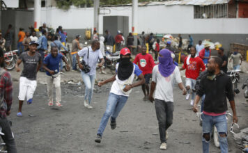 Policía haitiana mata a 5 de la fuerza BSAP aliada a Guy Philippe