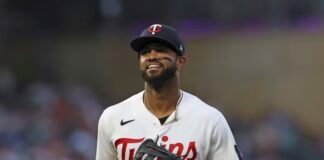 Ramón Laureano pasa al Escogido desde el Licey por Willi Castro