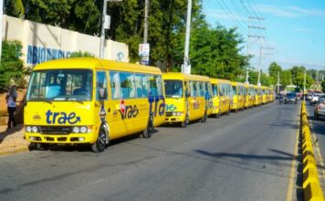 Ya están 100 nuevos autobuses para que TRAE siga transportando estudiantes de escuelas públicas