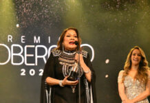 Ángela Carrasco, la cantante dominicana que cruzó el Atlántico y conquistó millones de corazones