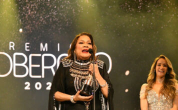 Ángela Carrasco, la cantante dominicana que cruzó el Atlántico y conquistó millones de corazones