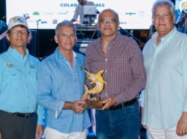Club Náutico de Santo Domingo reconoce labor de Jorge Torres