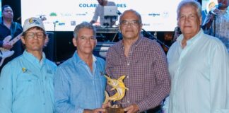 Club Náutico de Santo Domingo reconoce labor de Jorge Torres