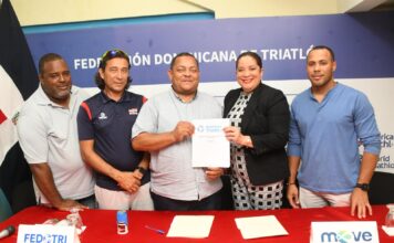 FEDOTRI firma convenio con Agencia MOVE-RD para montaje de torneos