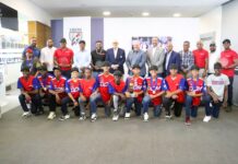 LIDOM recibe la copa de campeones de Serie del Caribe Kids 2024