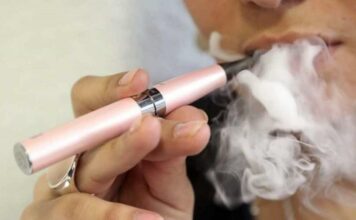 Fumar cigarrillos electrónicos eleva el riesgo de insuficiencia cardíaca, según un estudio