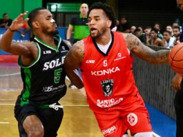 Leones se apoyan en defensa incesante para vencer a los Soles