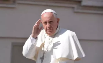El papa pide que la ciencia esté al servicio del hombre y no de su destrucción