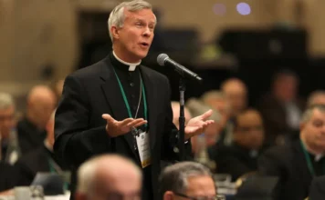 El obispo Strickland vuelve a la carga: «La Iglesia Católica ha sido infiltrada silenciosa pero metódicamente»