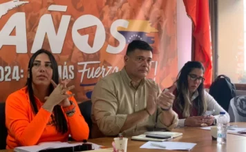 ‘Funcionarios encapuchados’ detienen al exdiputado opositor venezolano Freddy Superlano