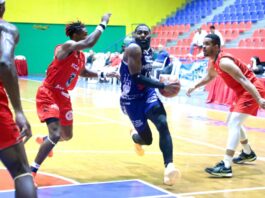 Marineros vencen a Leones en tiempo extra