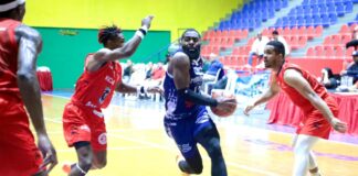 Marineros vencen a Leones en tiempo extra