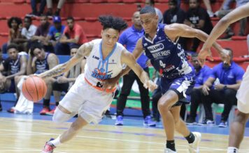 Titanes superan a los Marineros en la Súper Liga